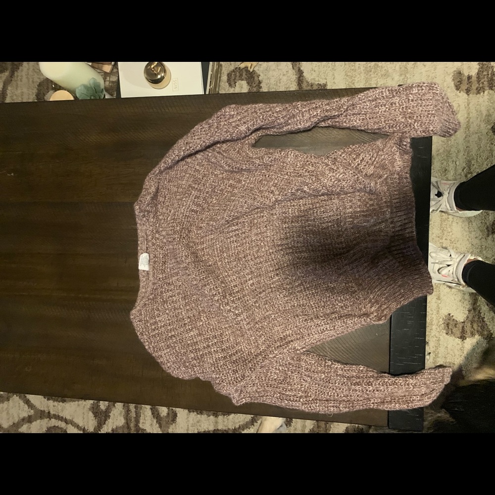 Tillys sweater